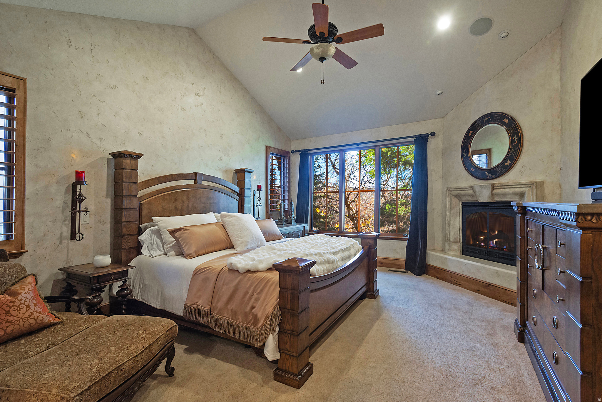 8778 S FALCON HEIGHTS LN