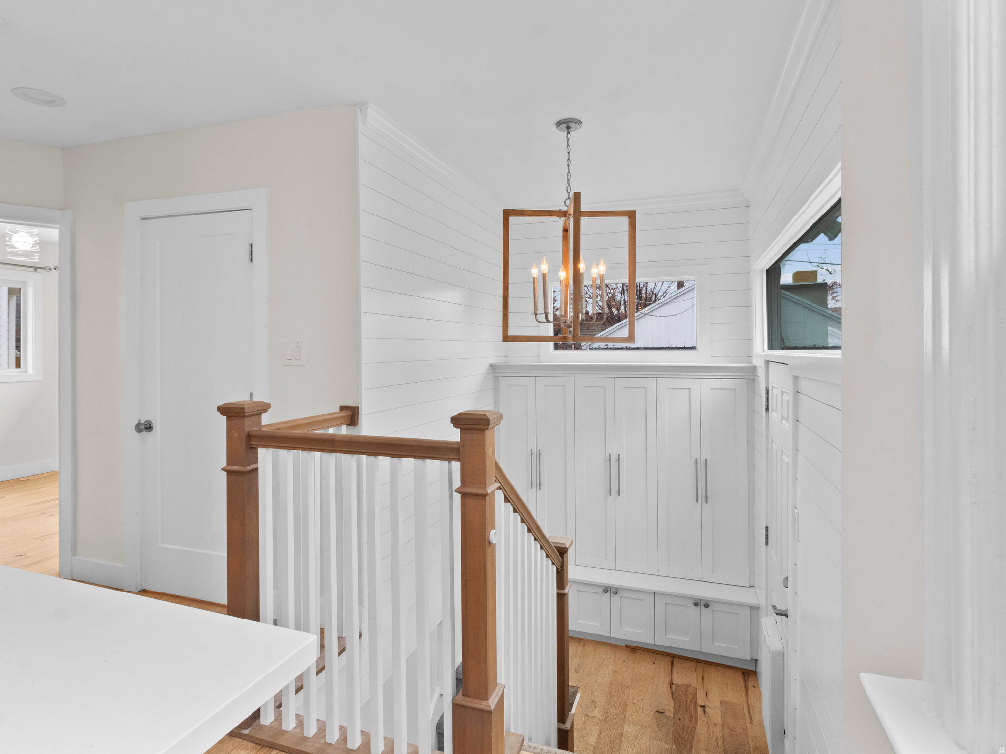 1648 E ROOSEVELT AVE