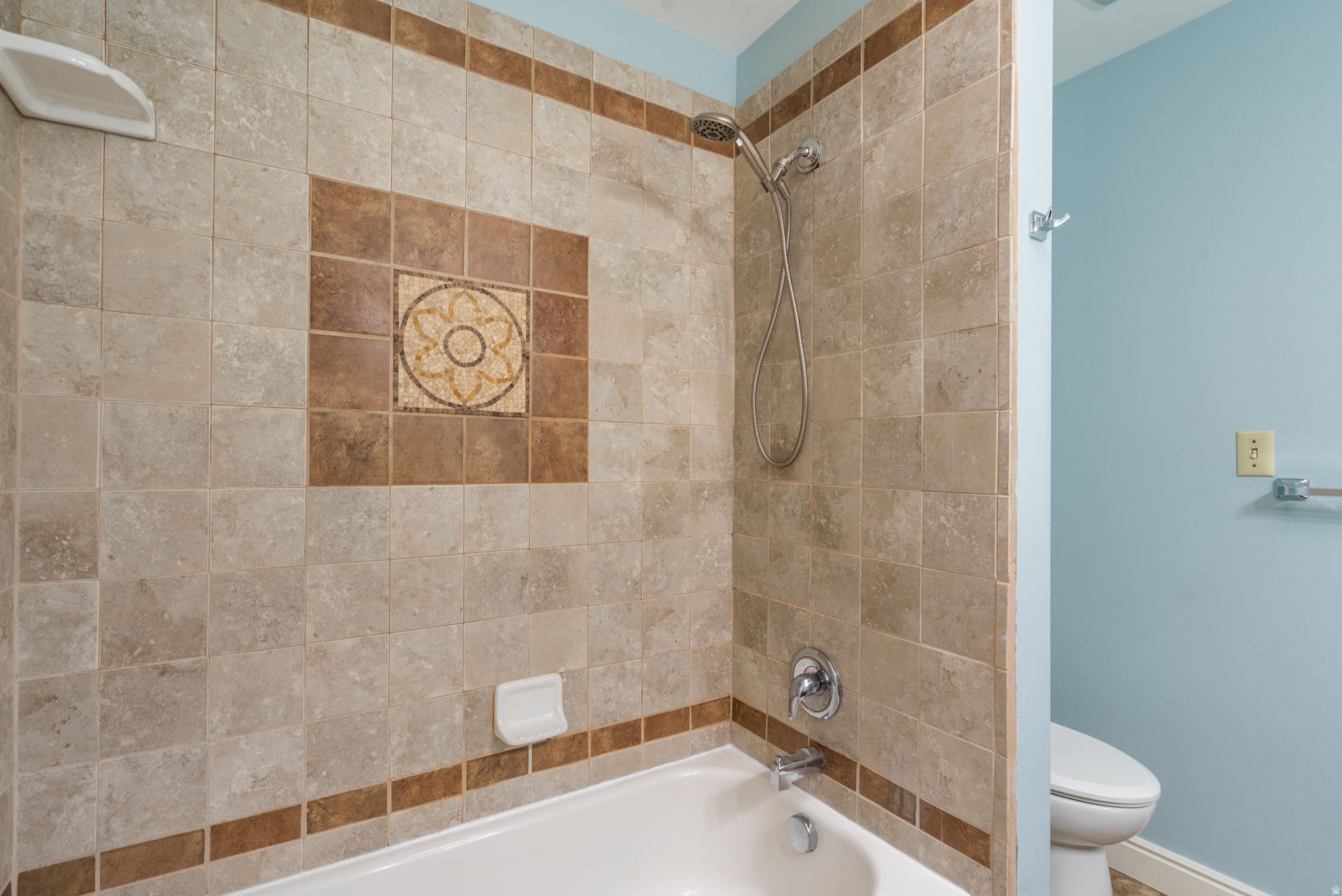 6884 S BELLA VISTA DR