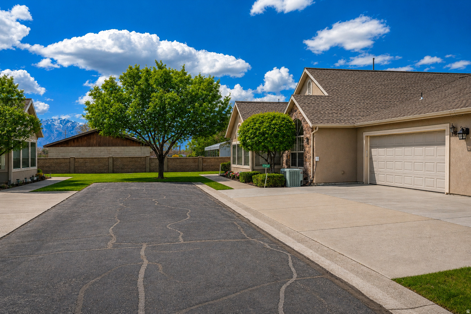 2901 W ABBEY SPRINGS CIR