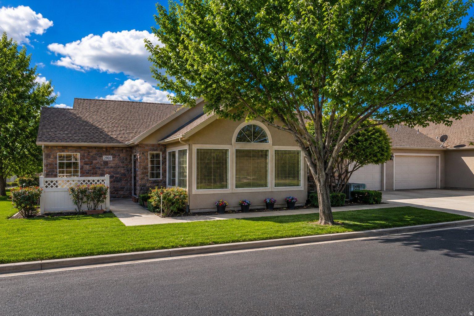 2901 W ABBEY SPRINGS CIR