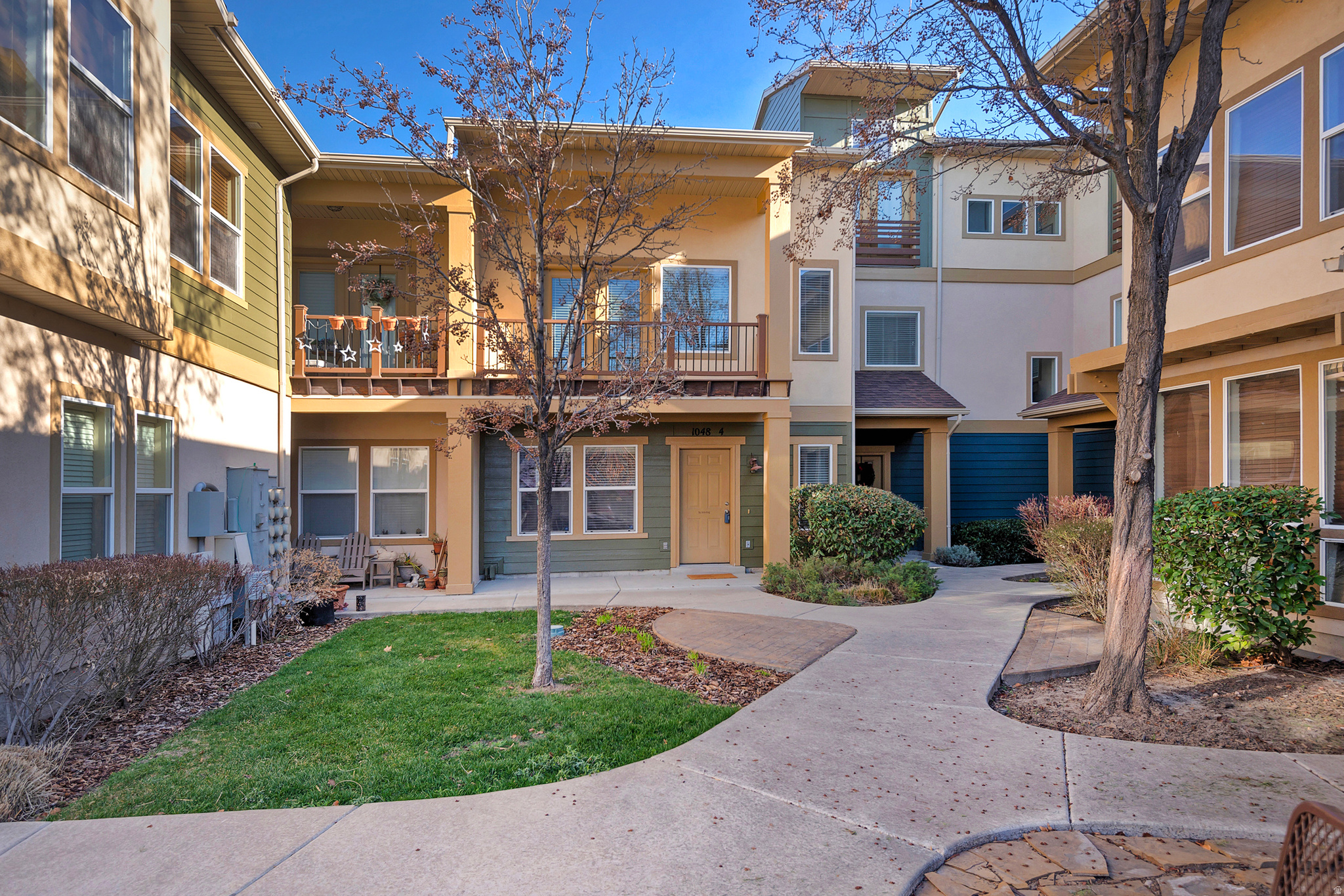 1048 W SHEPARD CREEK PKWY #4