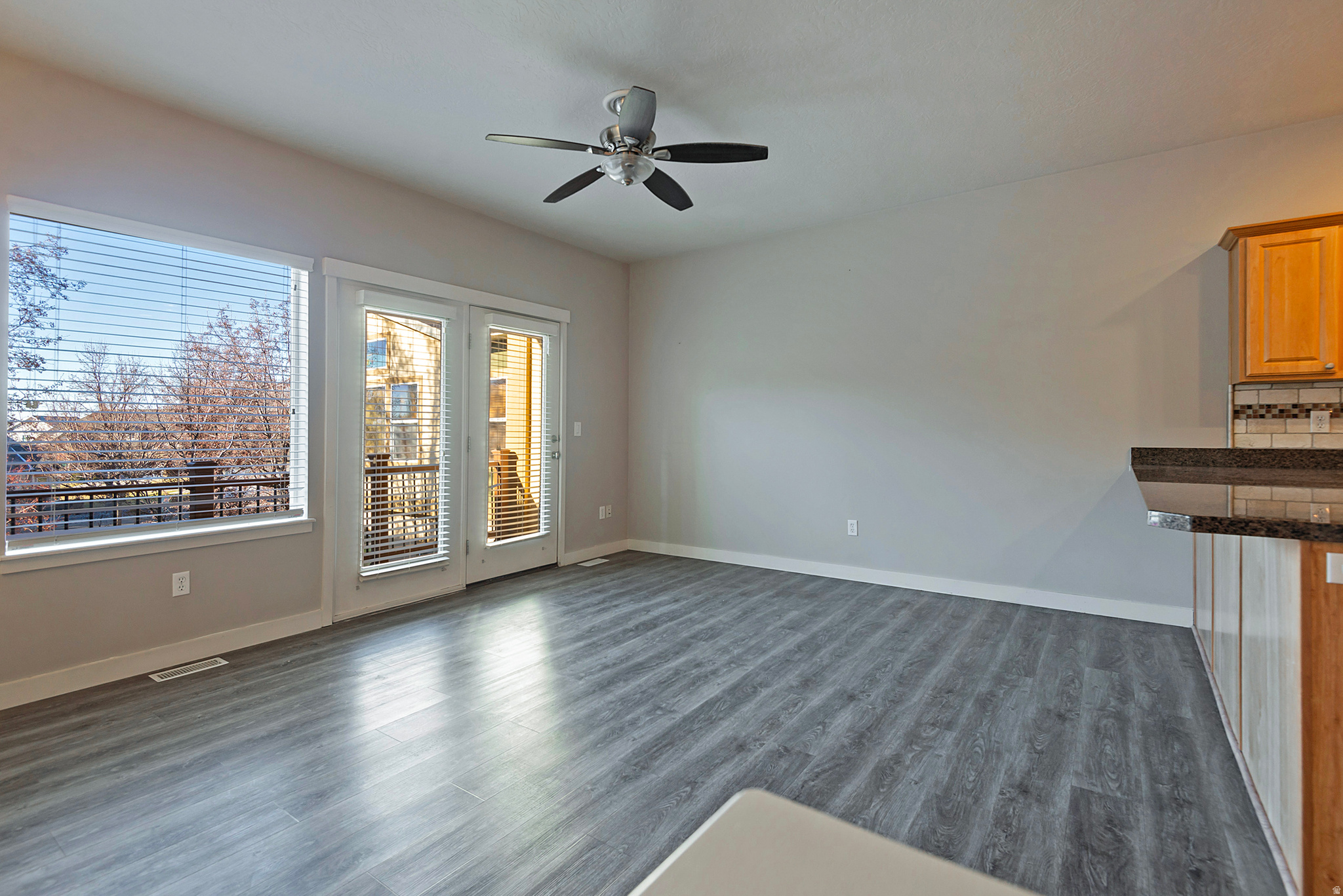 1048 W SHEPARD CREEK PKWY #4