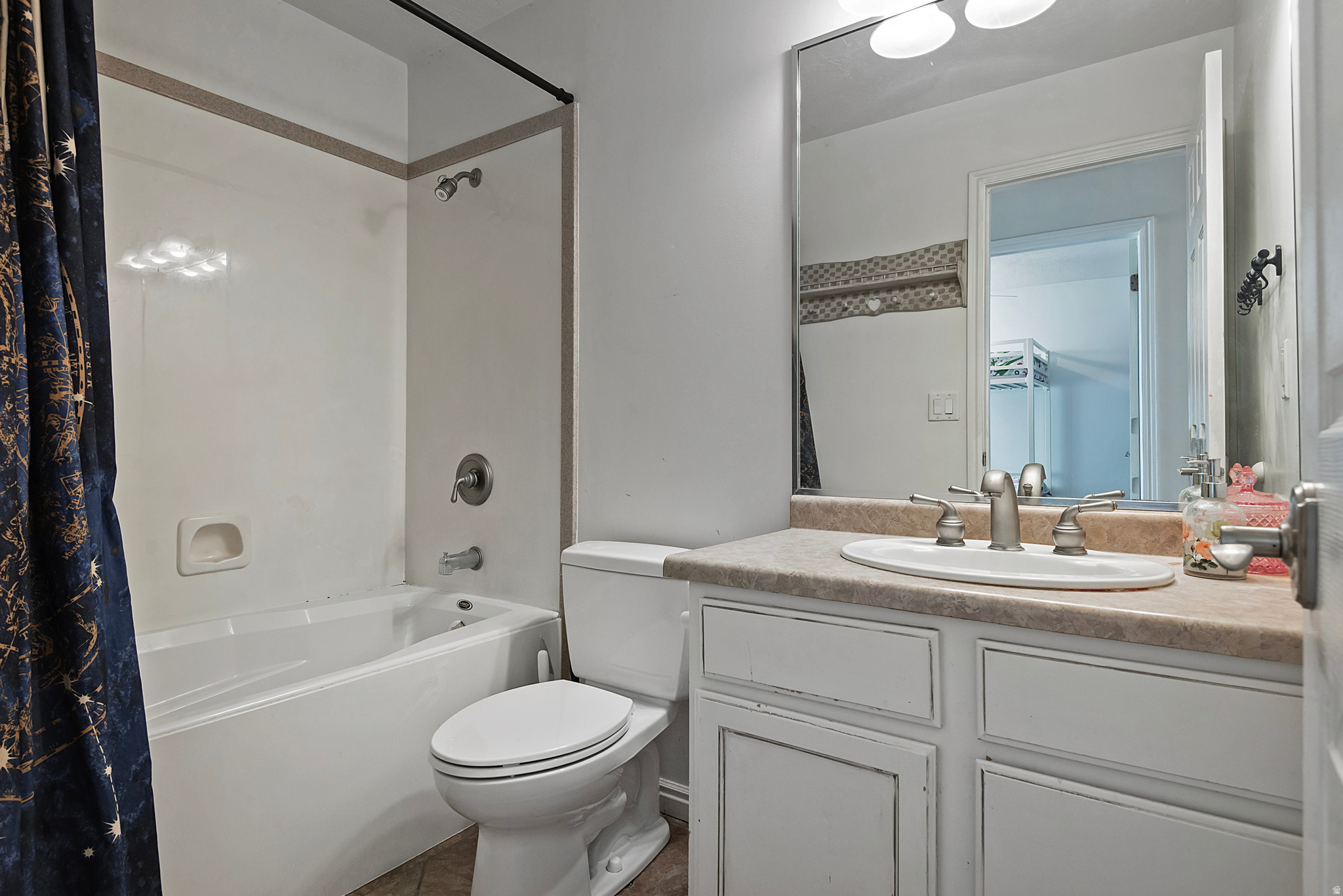 7246 W JUNIPER TREE CV