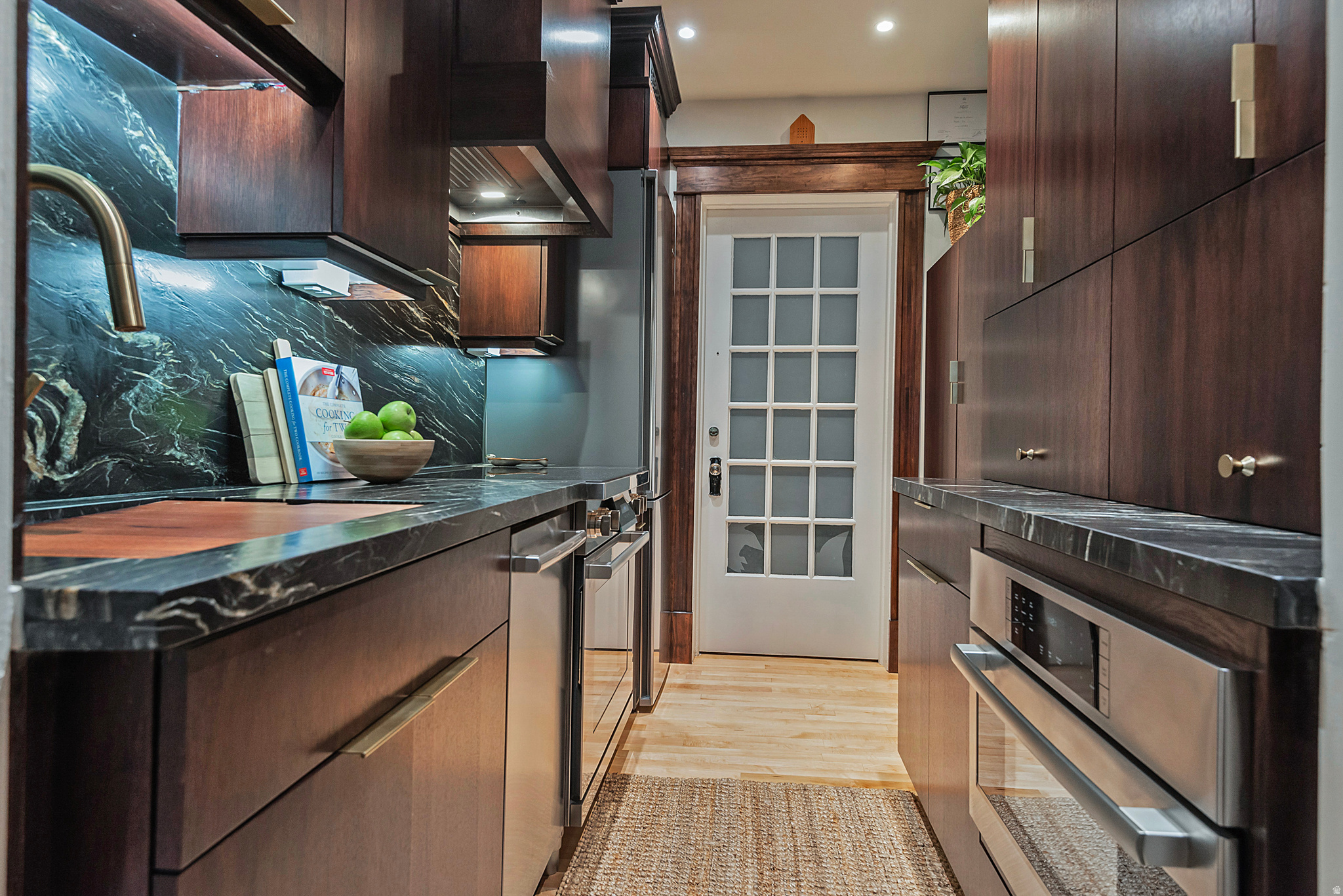 839 E SOUTH TEMPLE DR. #99