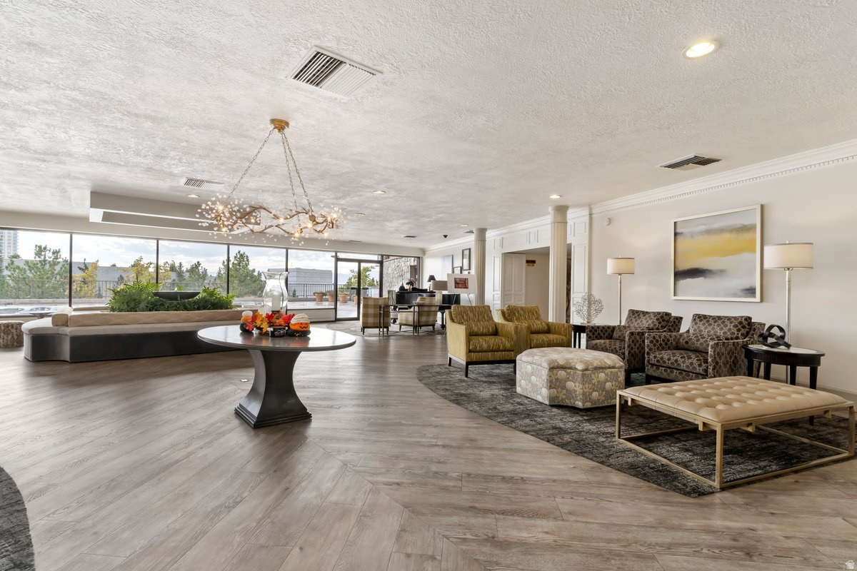 241 N VINE ST #1201E