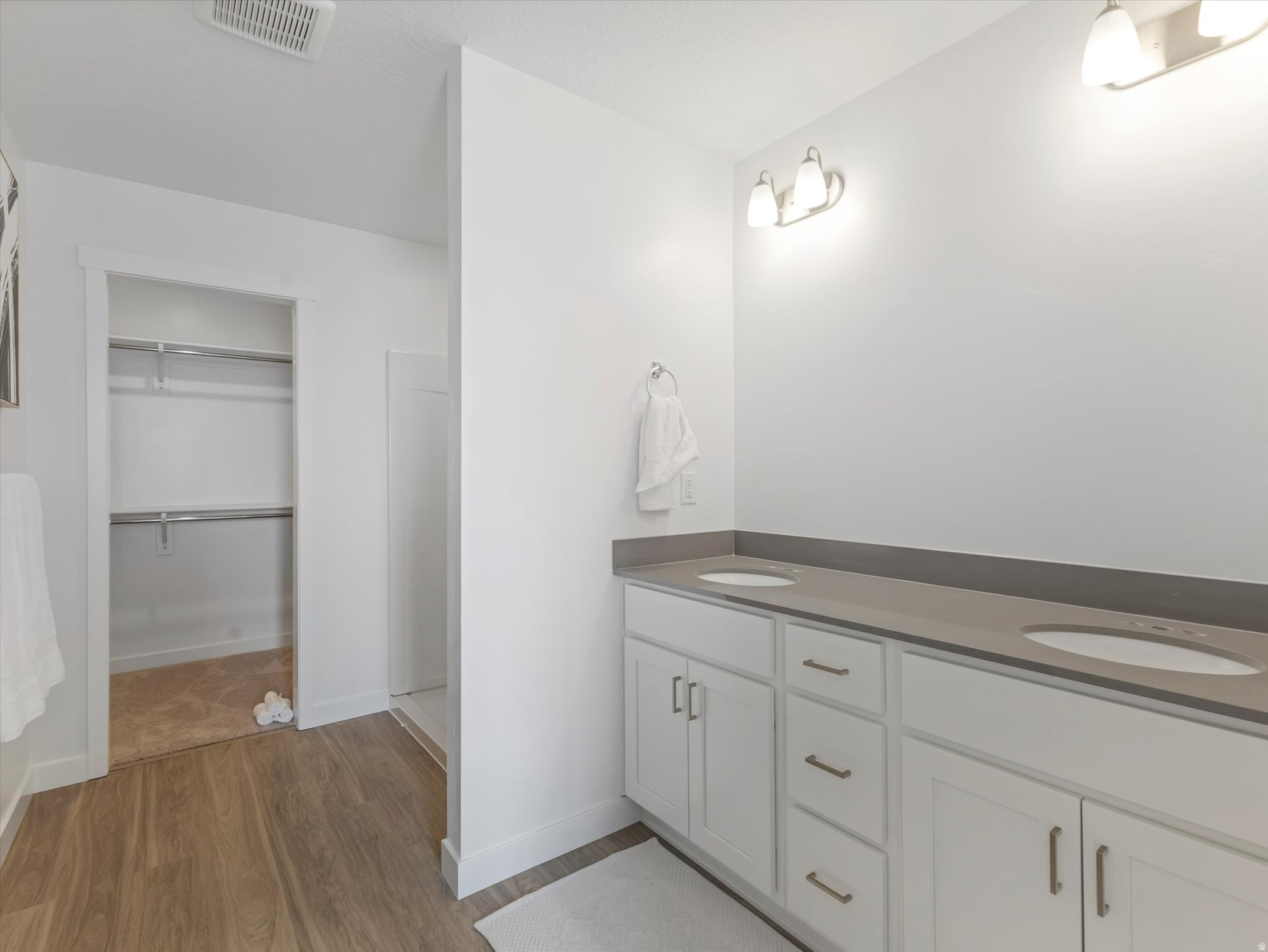 2322 E WOODBURY LN #546