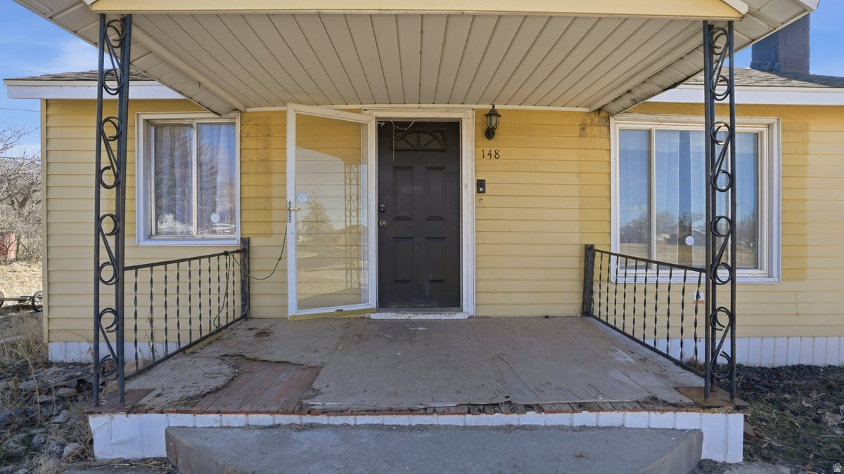 148 S GRASSY TRAIL DR