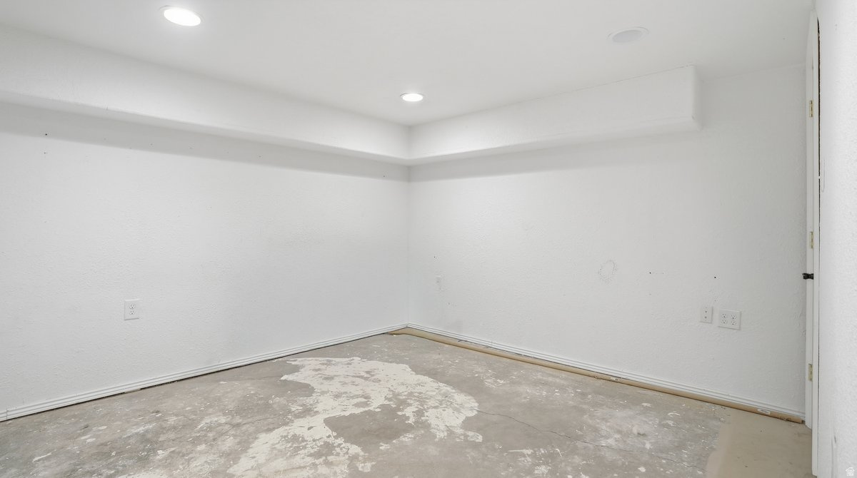 148 S GRASSY TRAIL DR