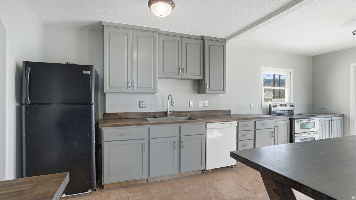 148 S GRASSY TRAIL DR