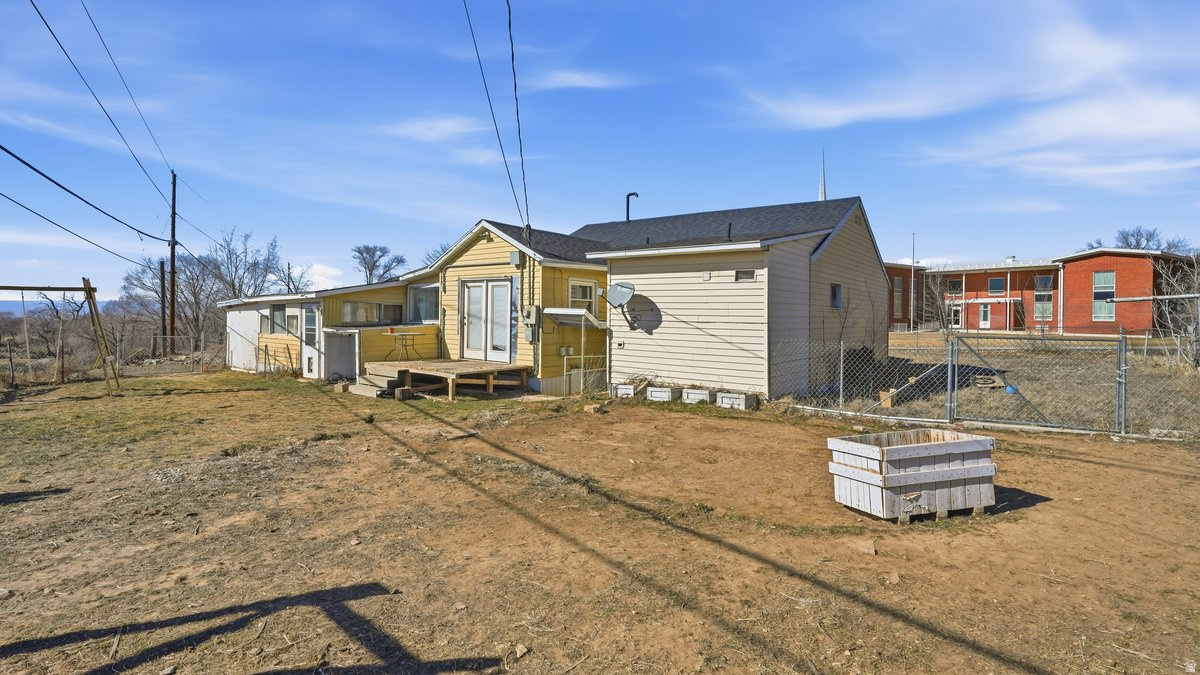 148 S GRASSY TRAIL DR