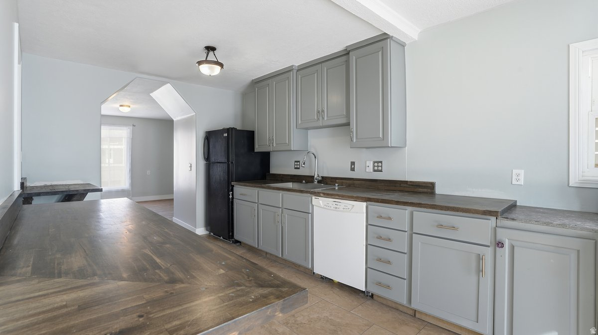 148 S GRASSY TRAIL DR