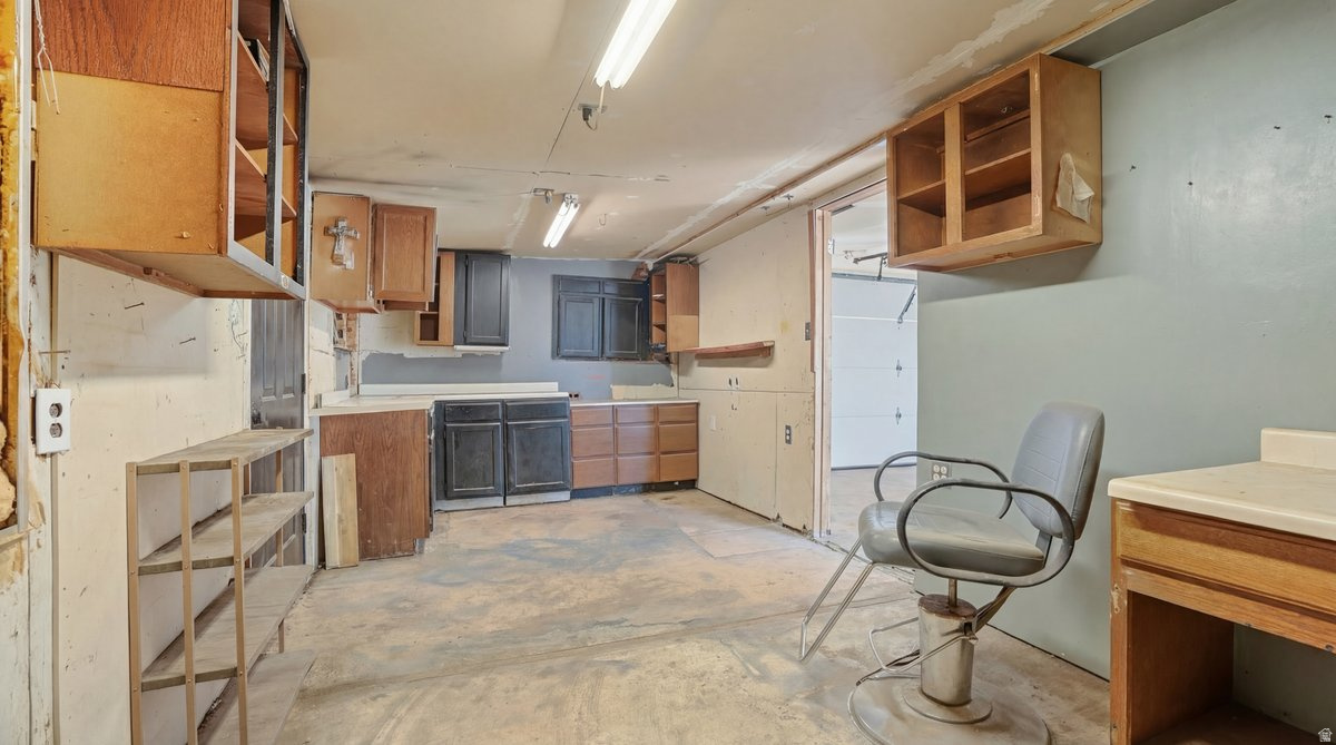 148 S GRASSY TRAIL DR