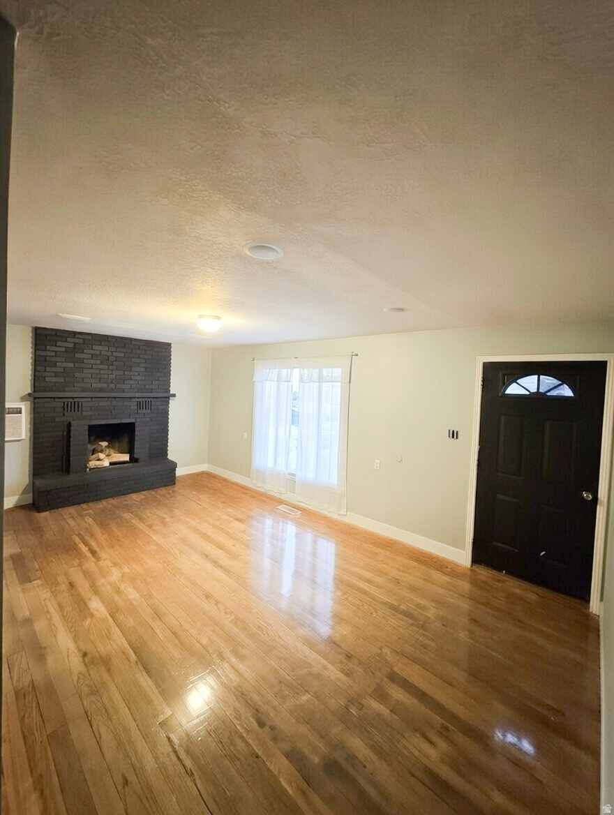 148 S GRASSY TRAIL DR