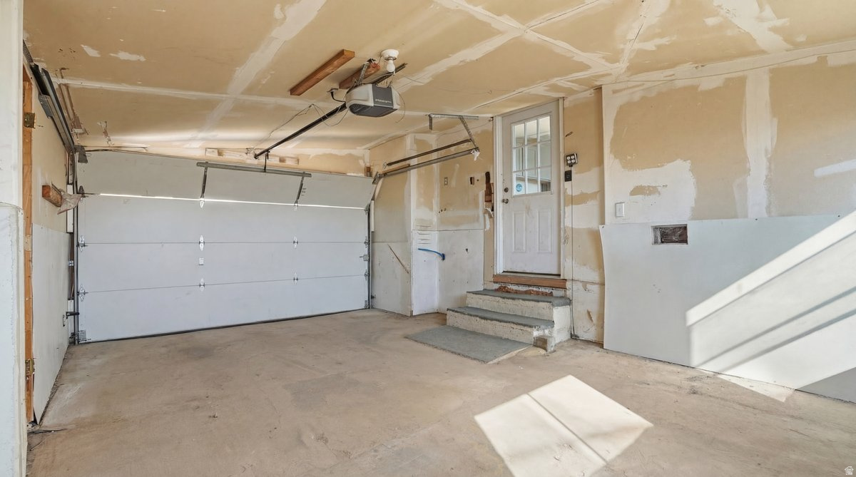 148 S GRASSY TRAIL DR