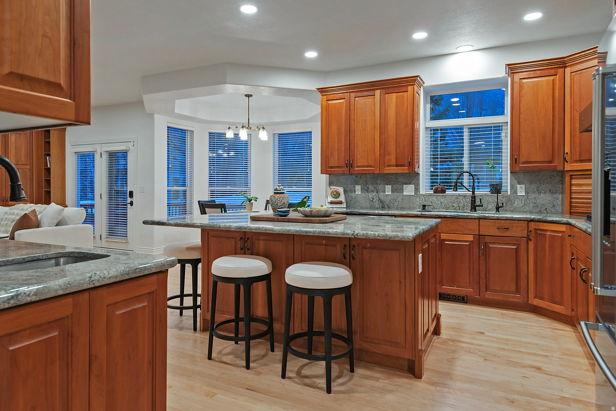 6669 S ANNE MARIE DR