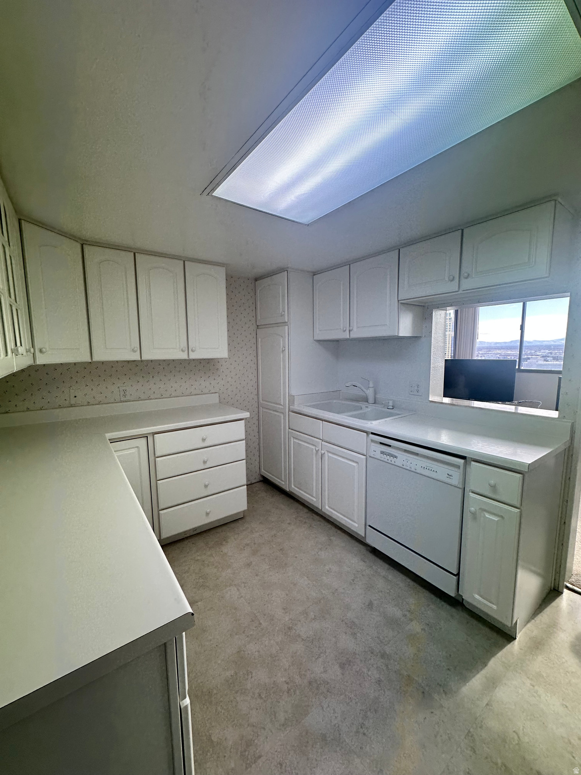 241 N VINE ST #1207W