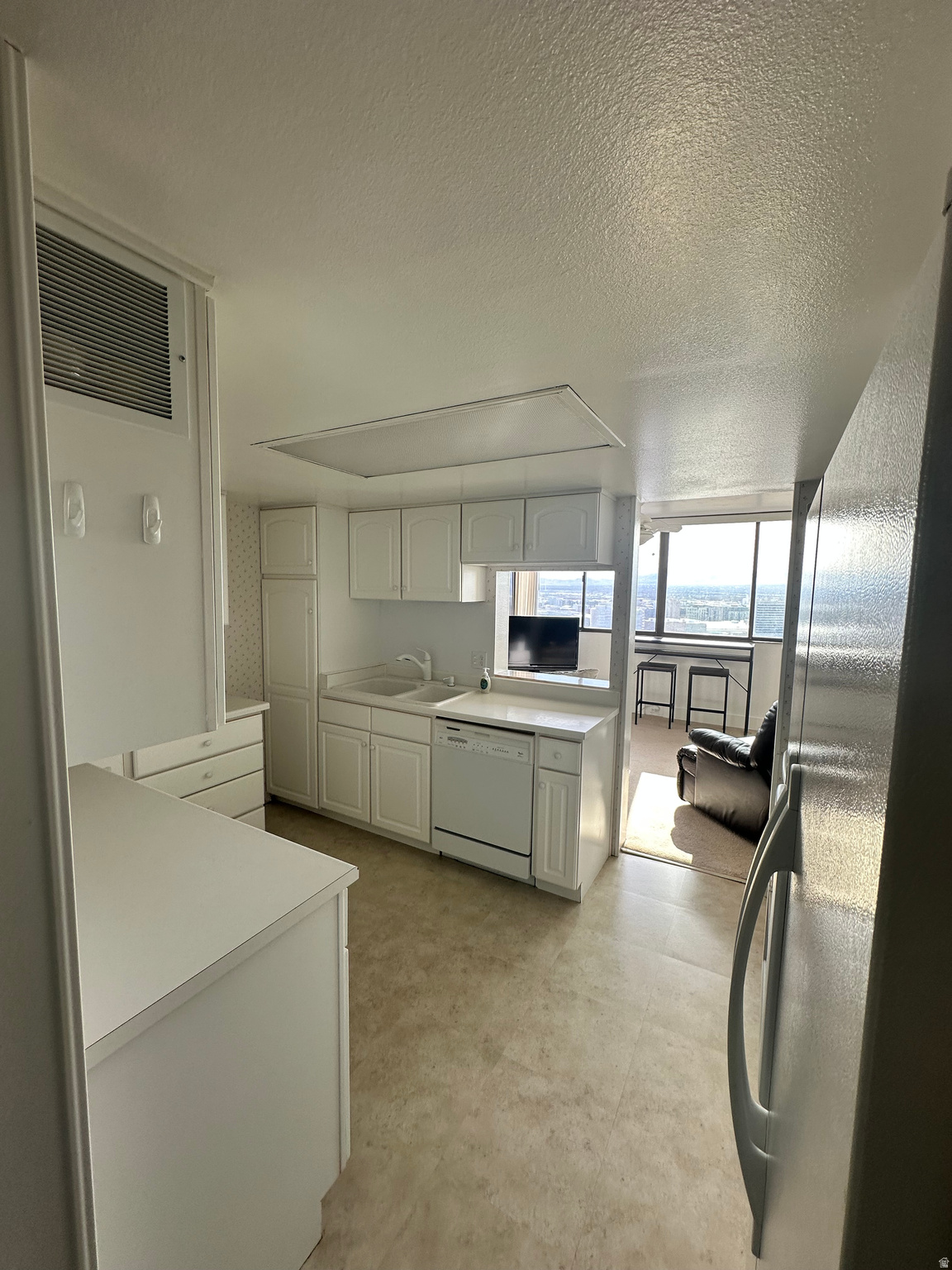 241 N VINE ST #1207W