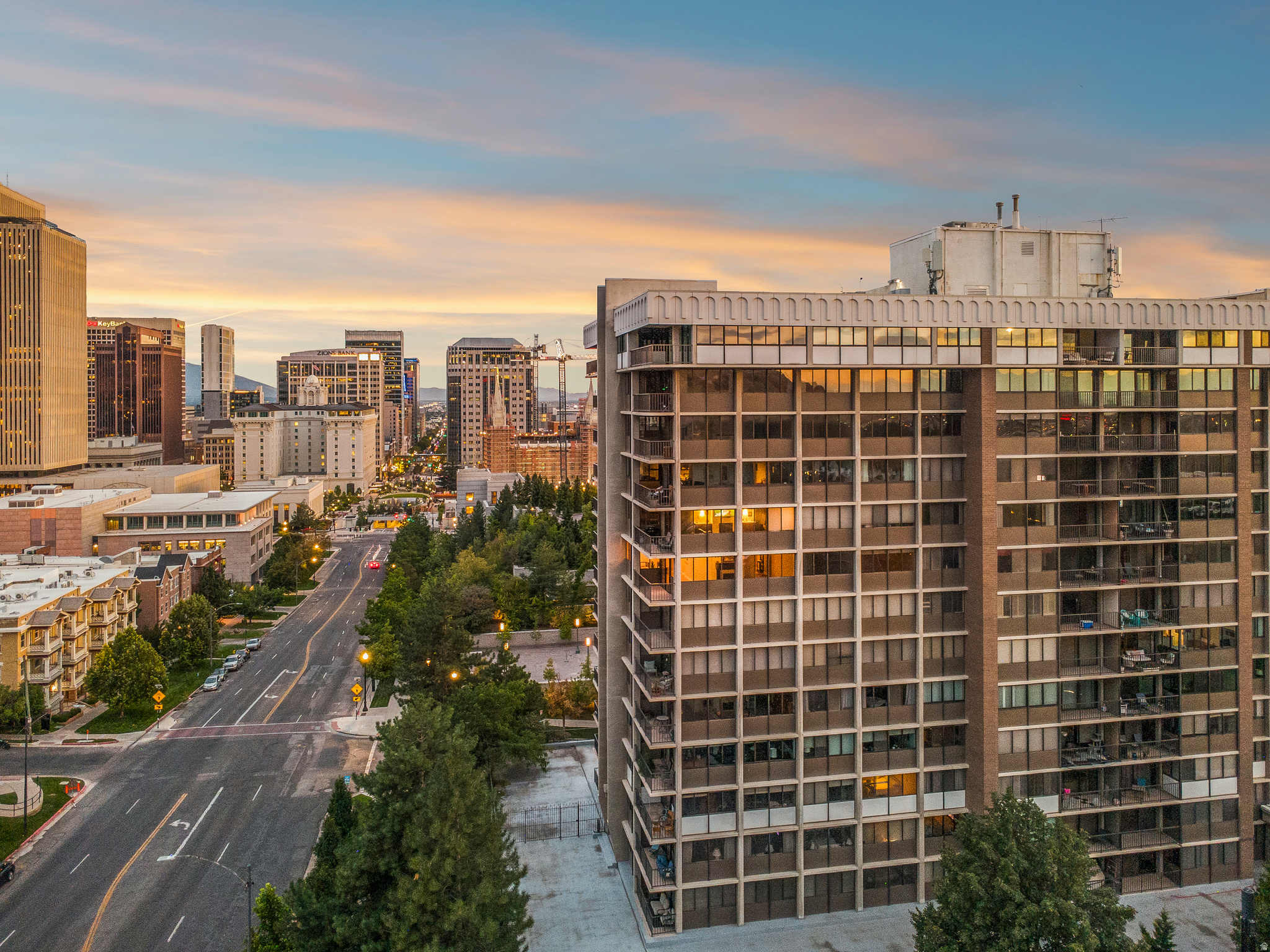 241 N VINE ST #1207W