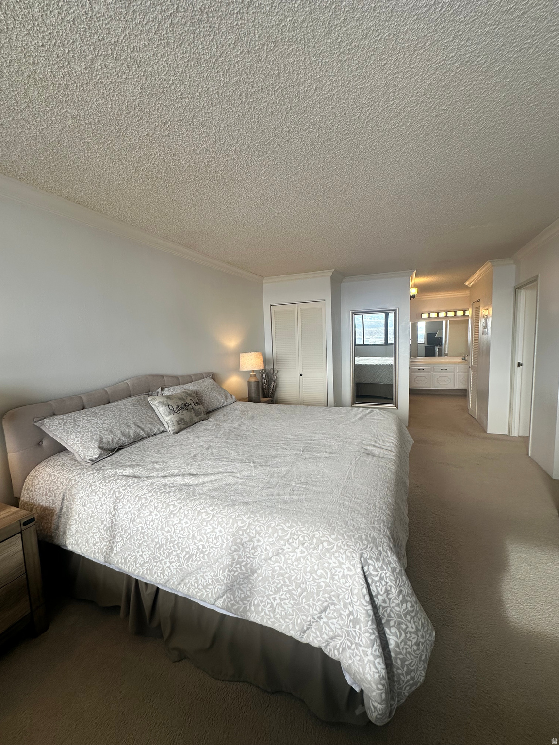 241 N VINE ST #1207W