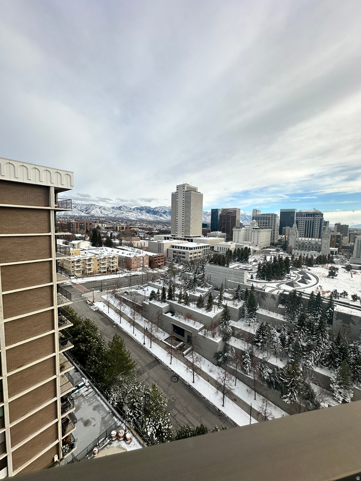 241 N VINE ST #1207W