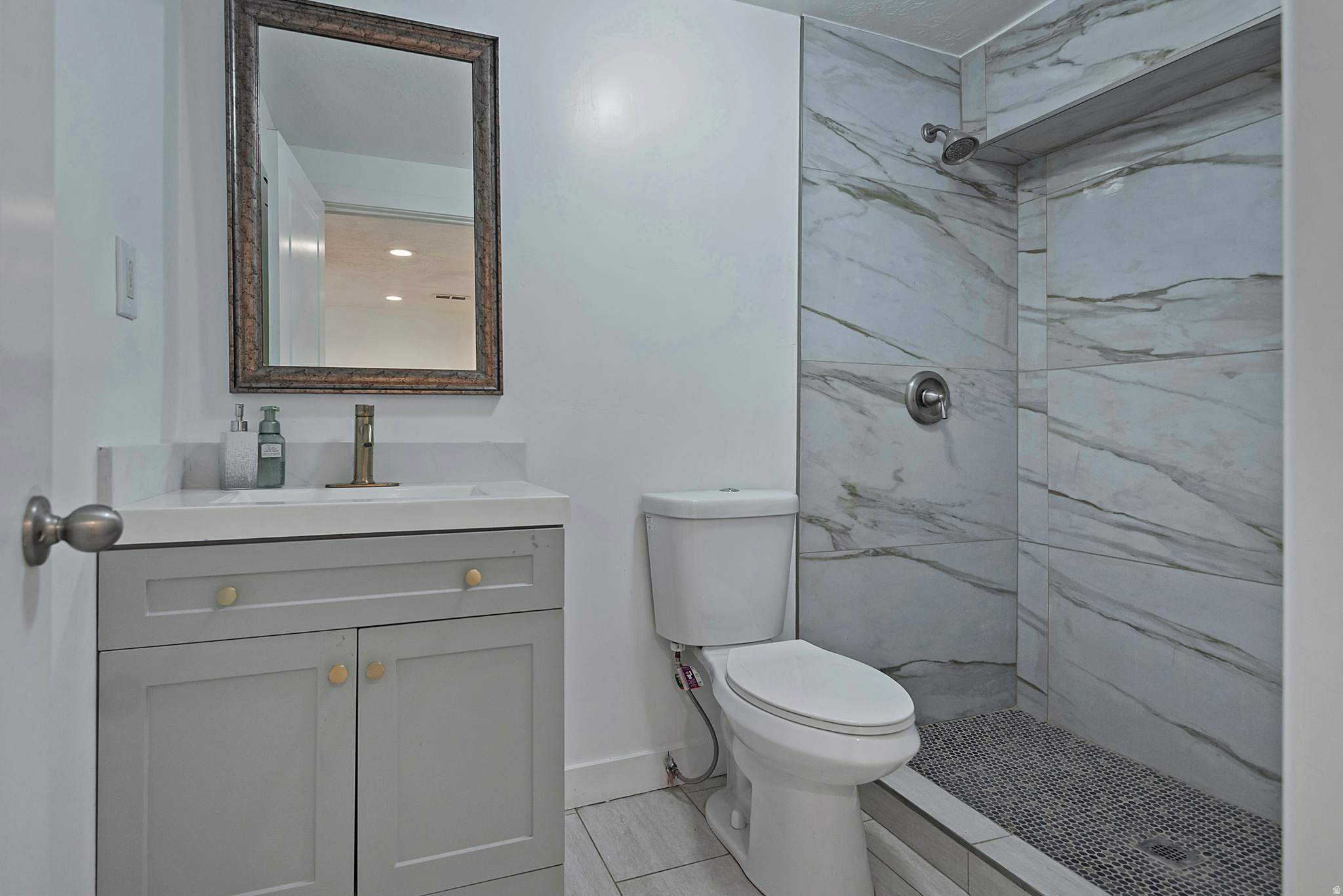 14867 S BECKENBAUER AVE