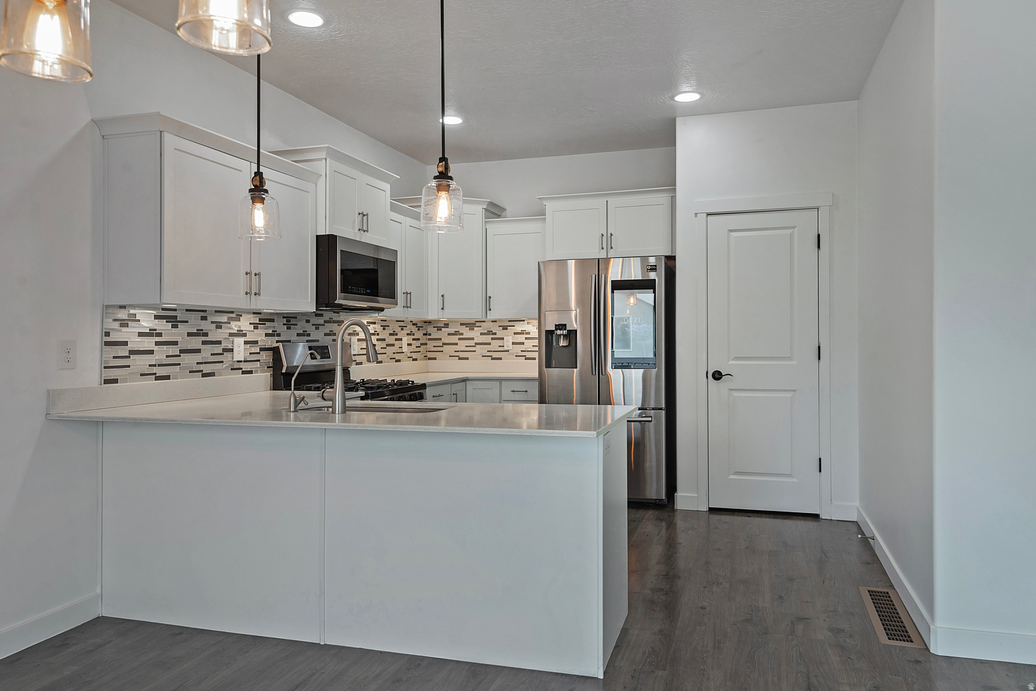 14867 S BECKENBAUER AVE