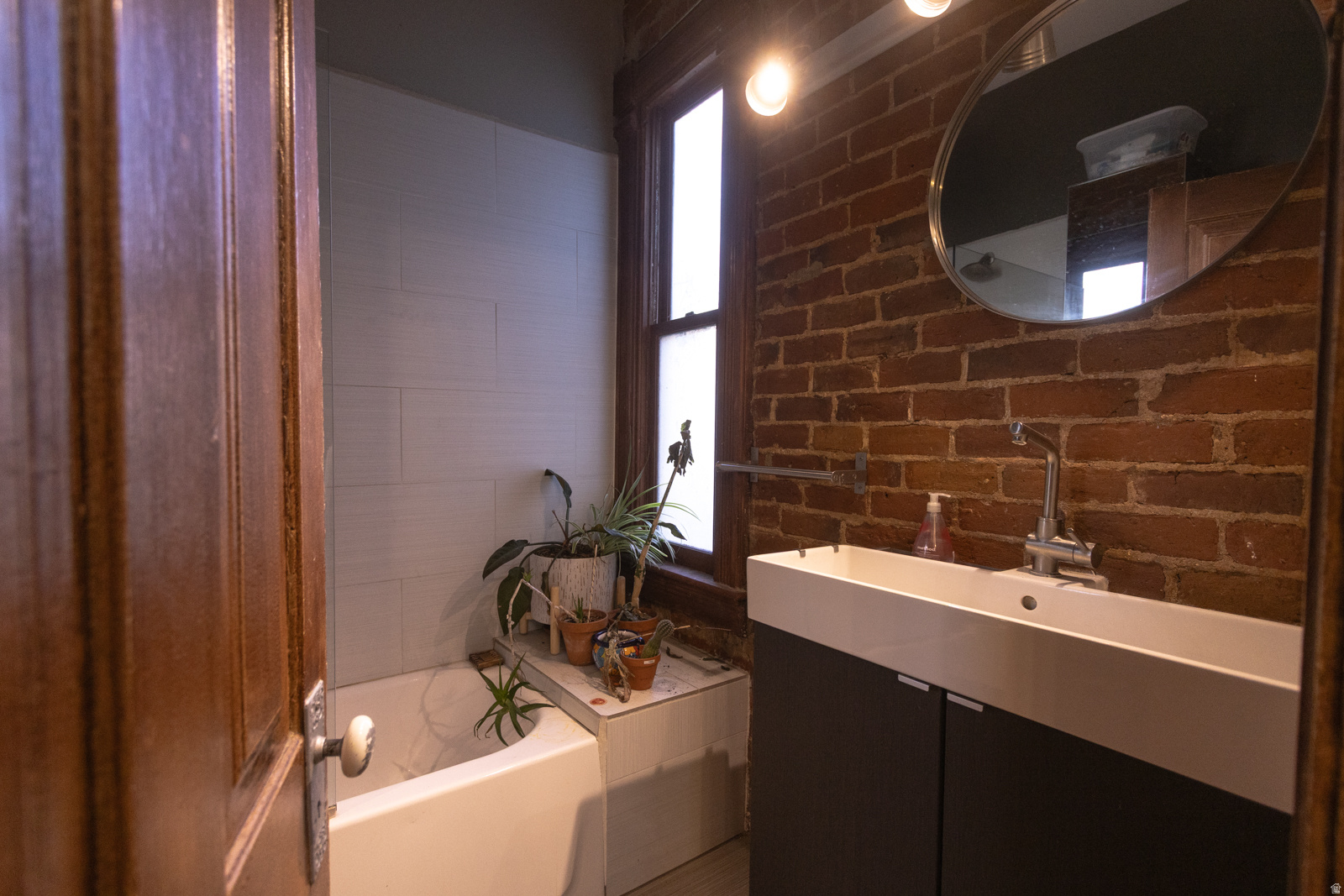 2660 S JEFFERSON AVE