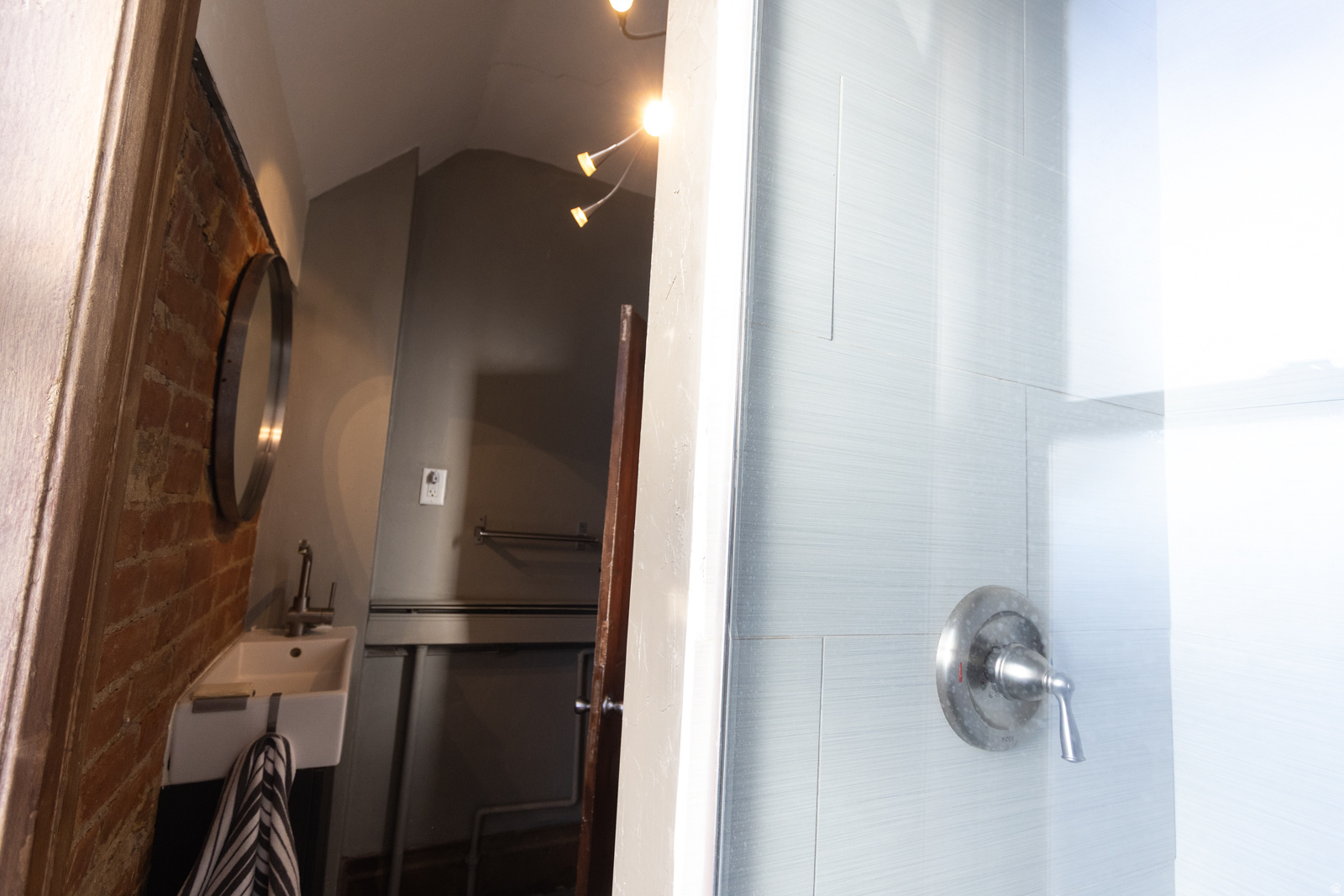 2660 S JEFFERSON AVE