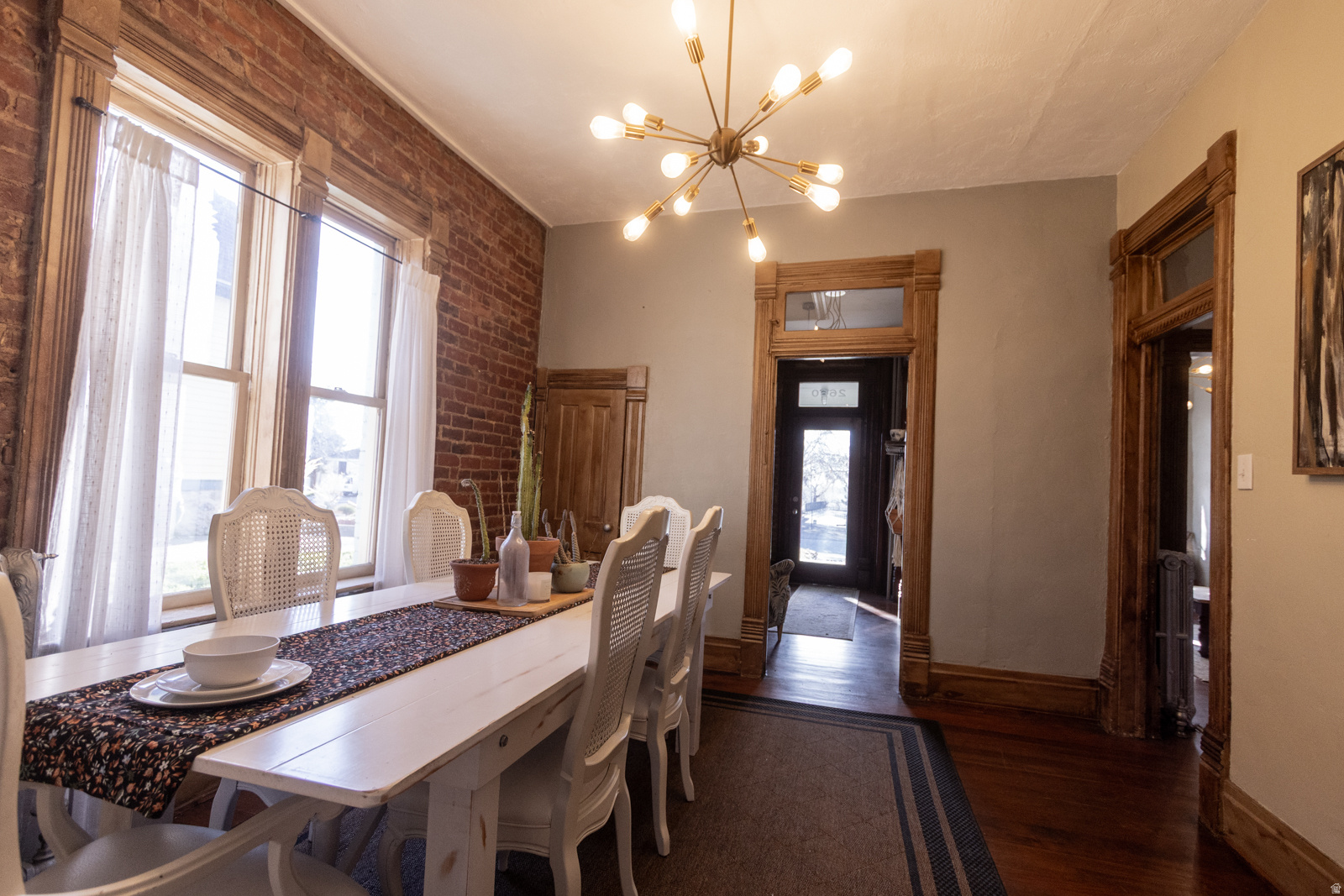 2660 S JEFFERSON AVE