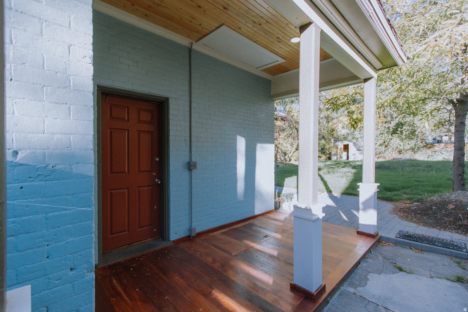 2660 S JEFFERSON AVE