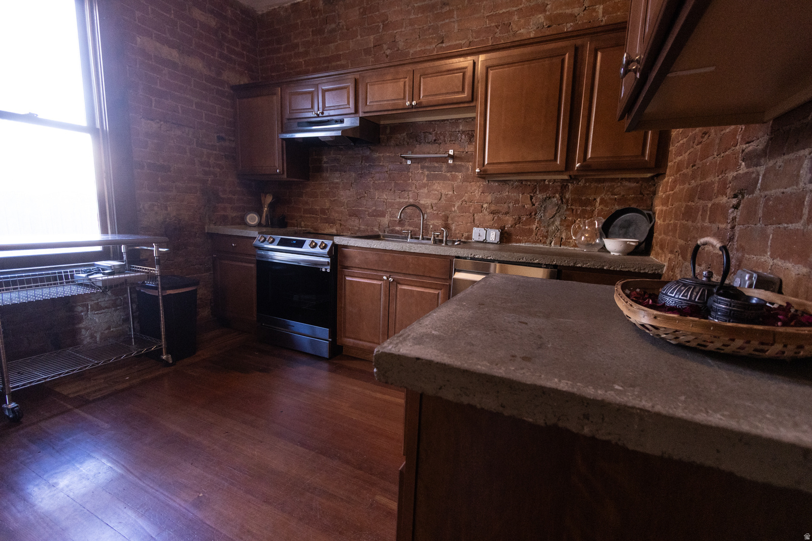 2660 S JEFFERSON AVE