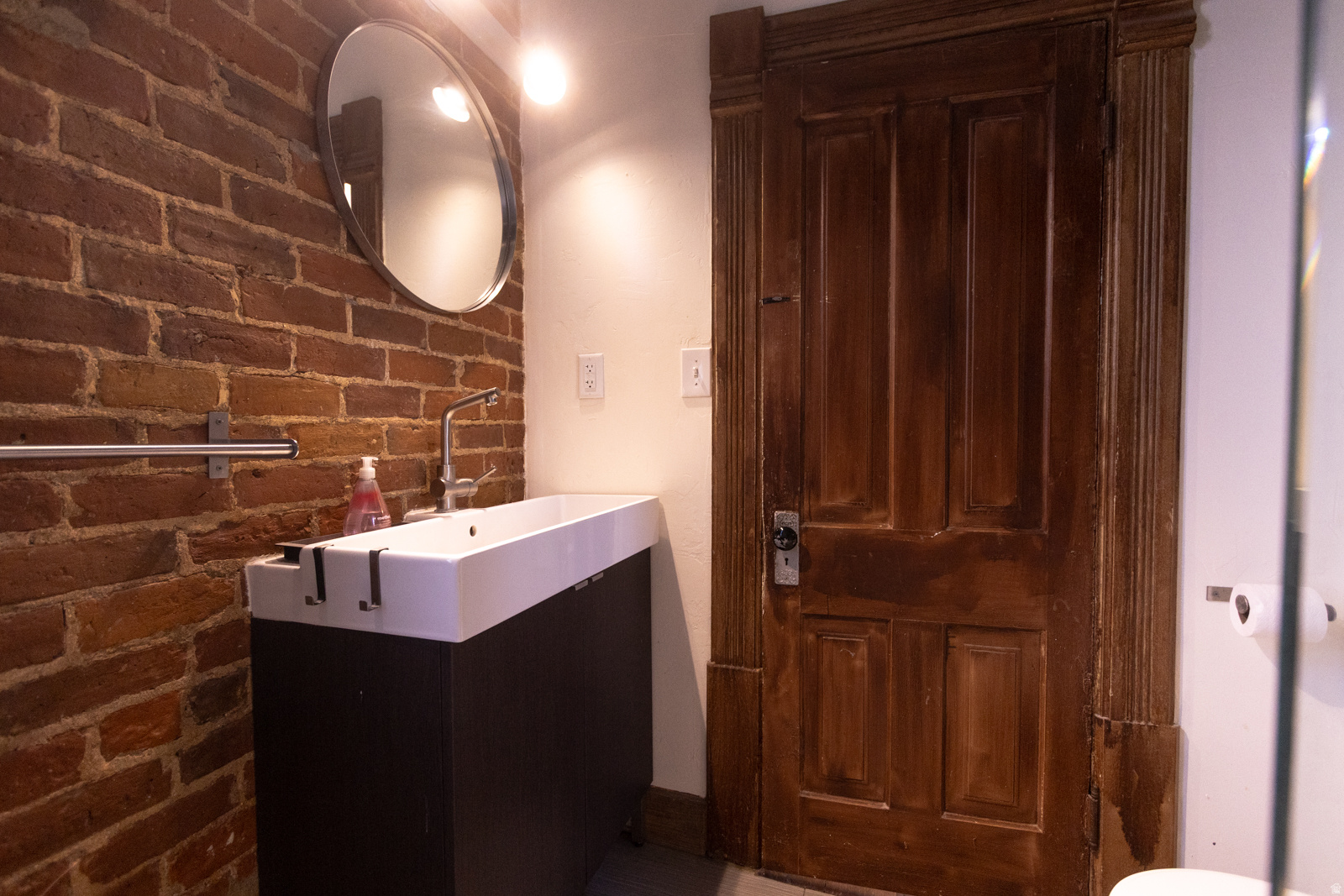 2660 S JEFFERSON AVE