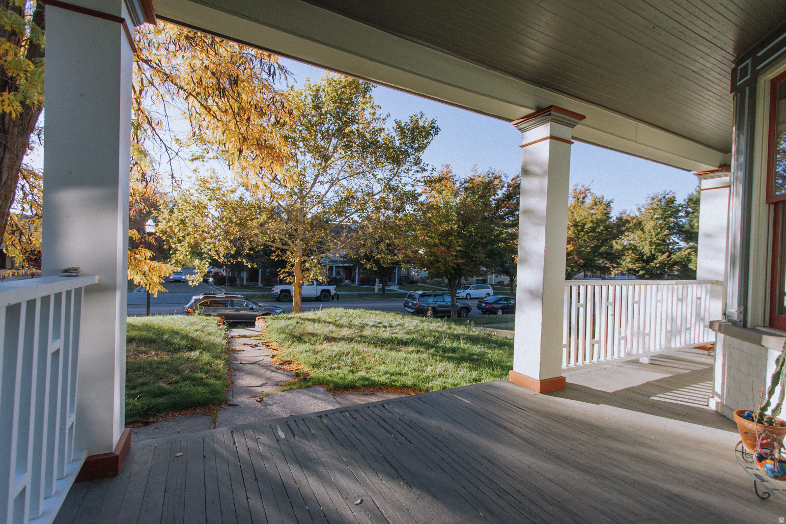 2660 S JEFFERSON AVE