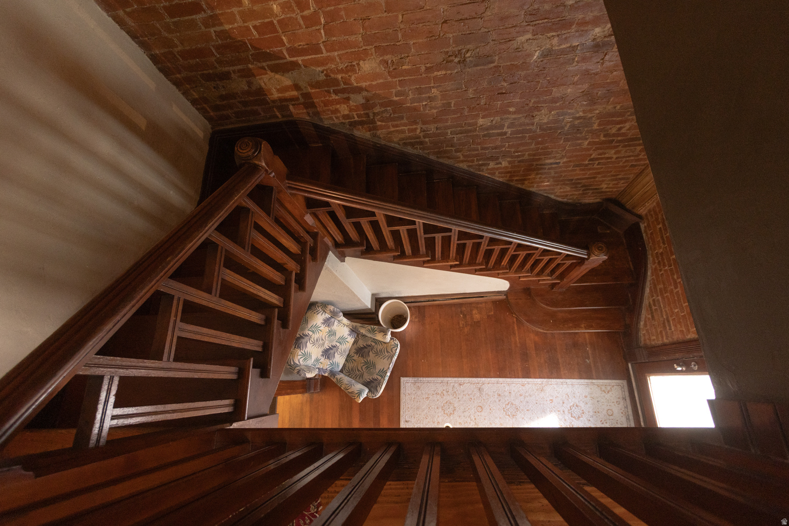 2660 S JEFFERSON AVE