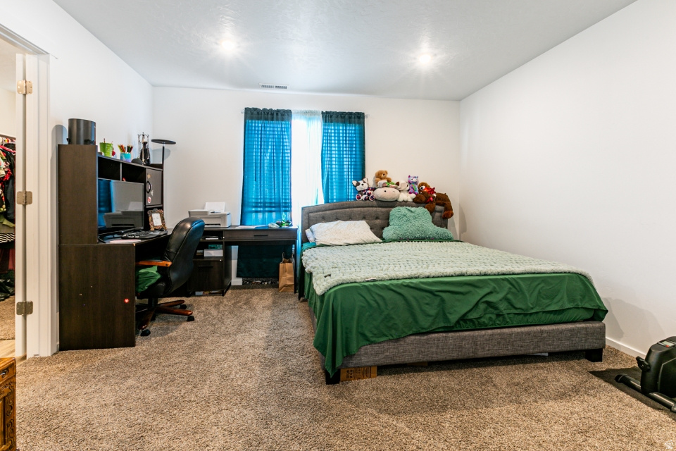 1822 N BLUE IRIS AVE #1055