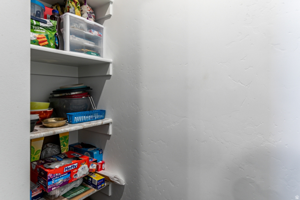 1822 N BLUE IRIS AVE #1055