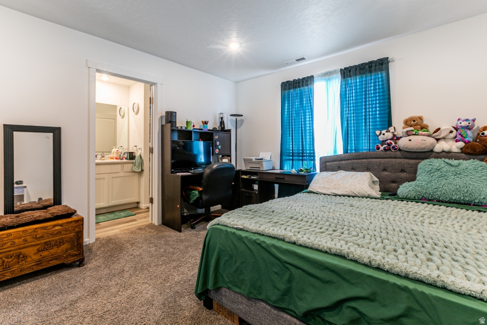 1822 N BLUE IRIS AVE #1055