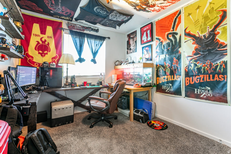 1822 N BLUE IRIS AVE #1055