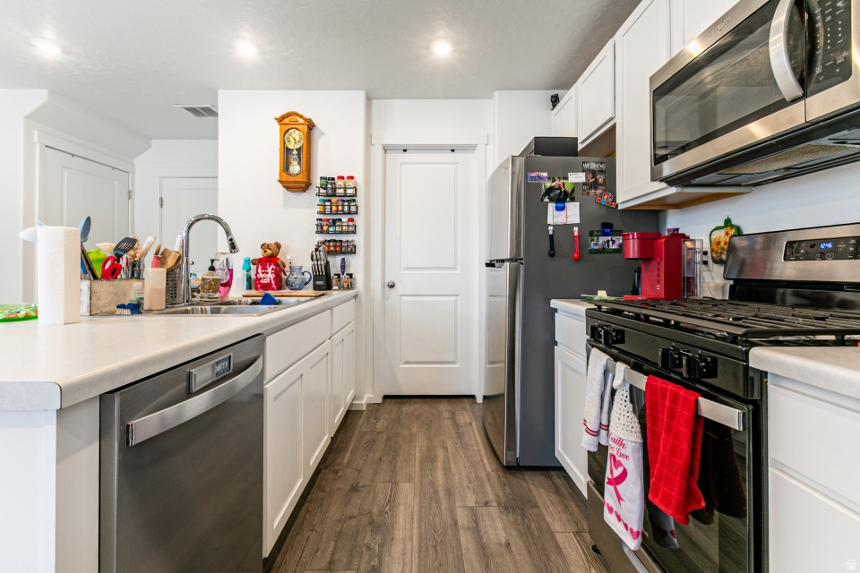 1822 N BLUE IRIS AVE #1055