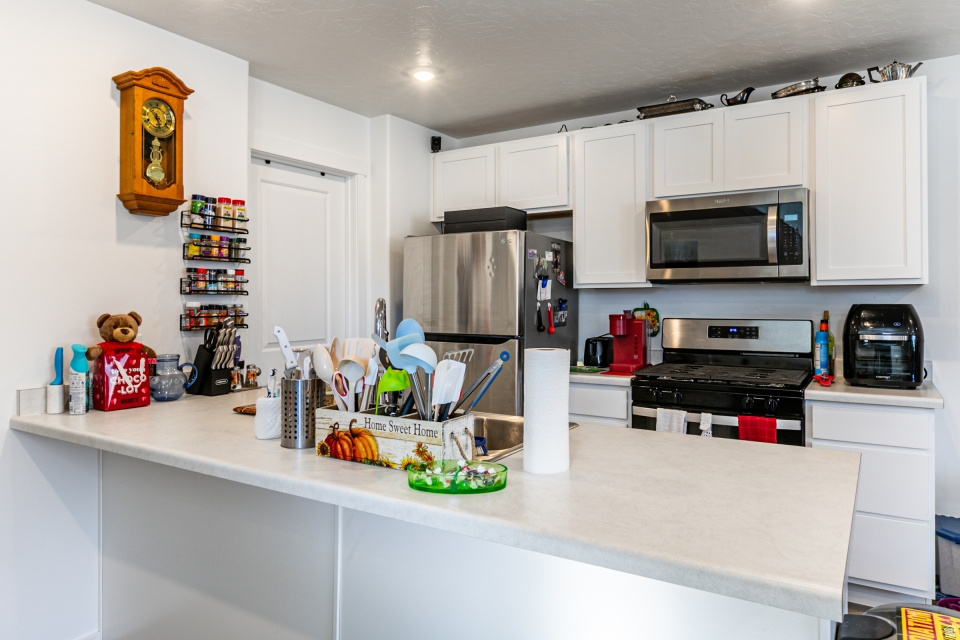 1822 N BLUE IRIS AVE #1055