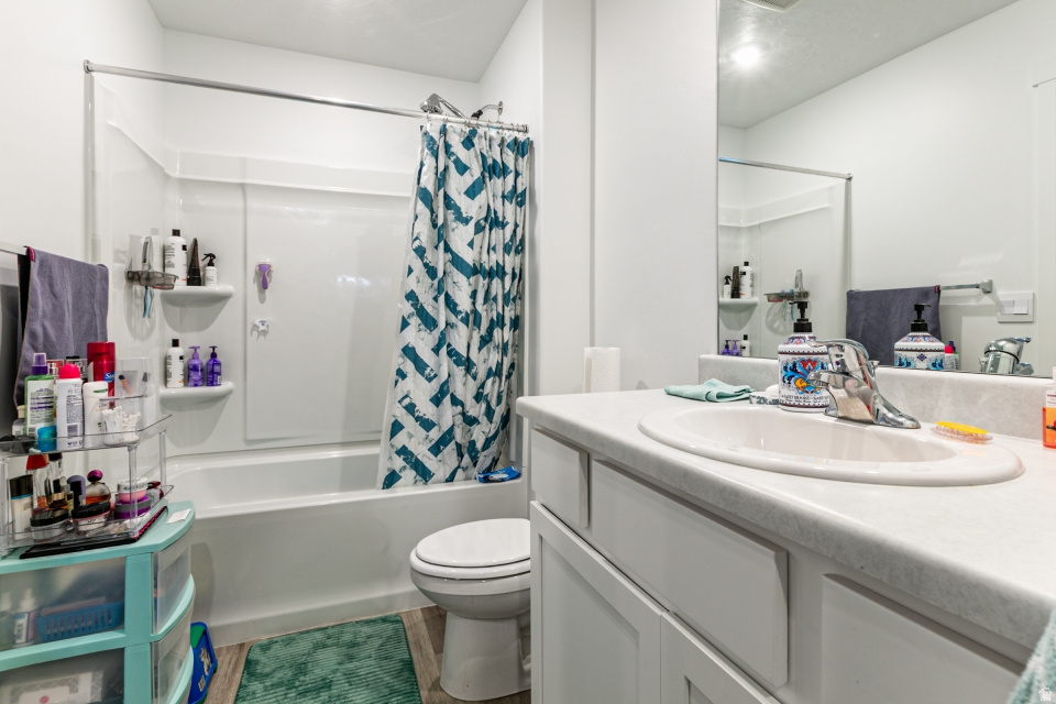 1822 N BLUE IRIS AVE #1055