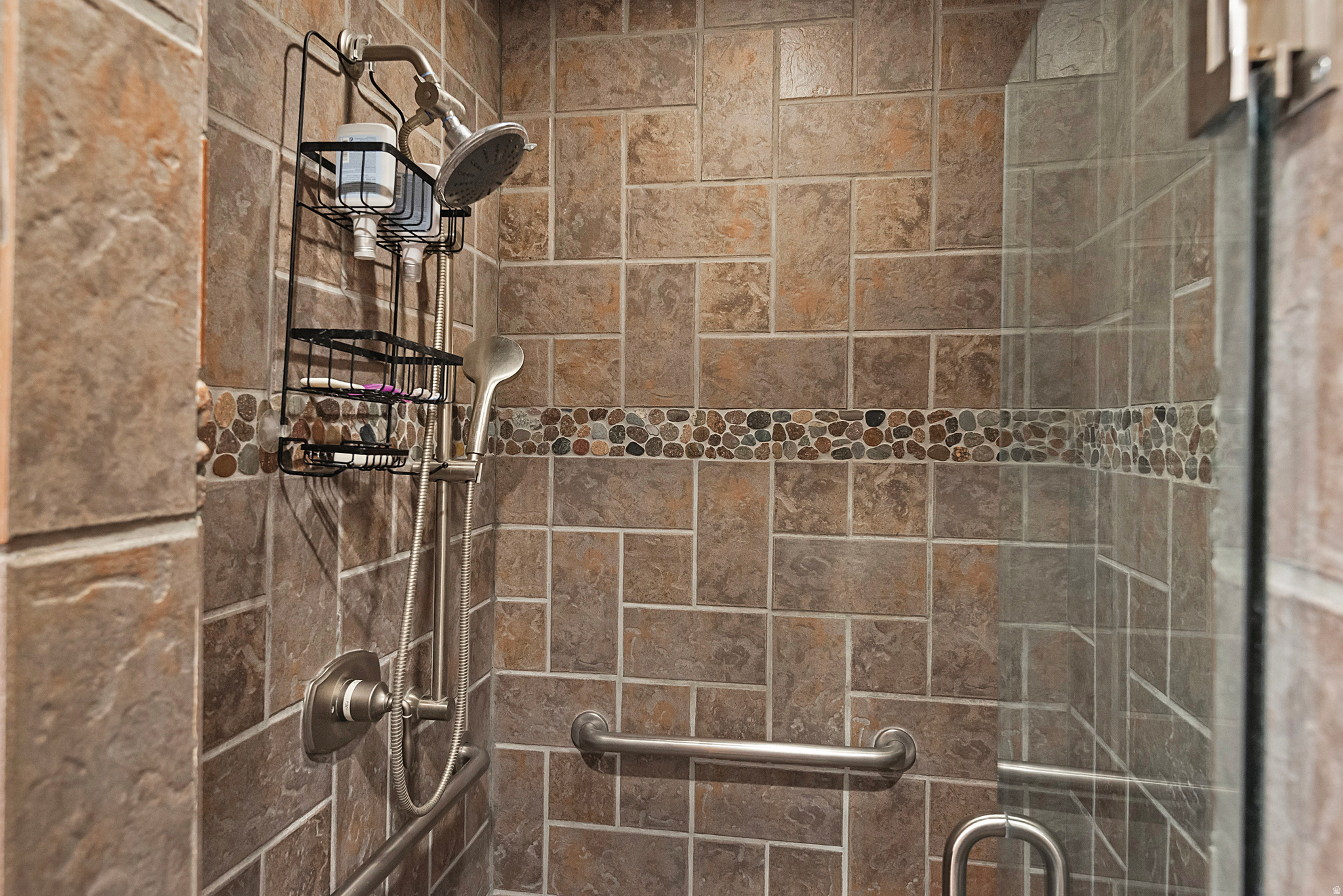 606 E HOLLY HAVEN CIR