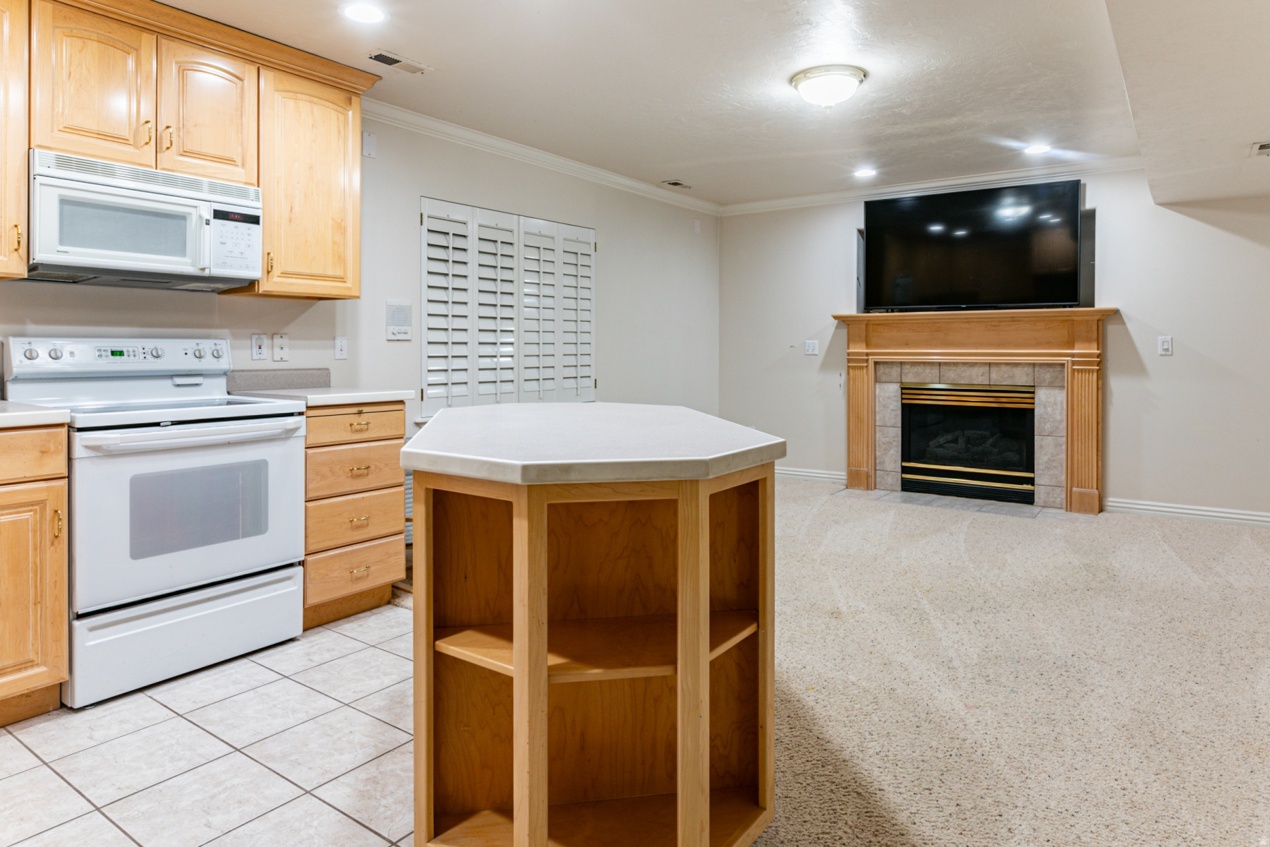 8967 S COBBLE CANYON LN