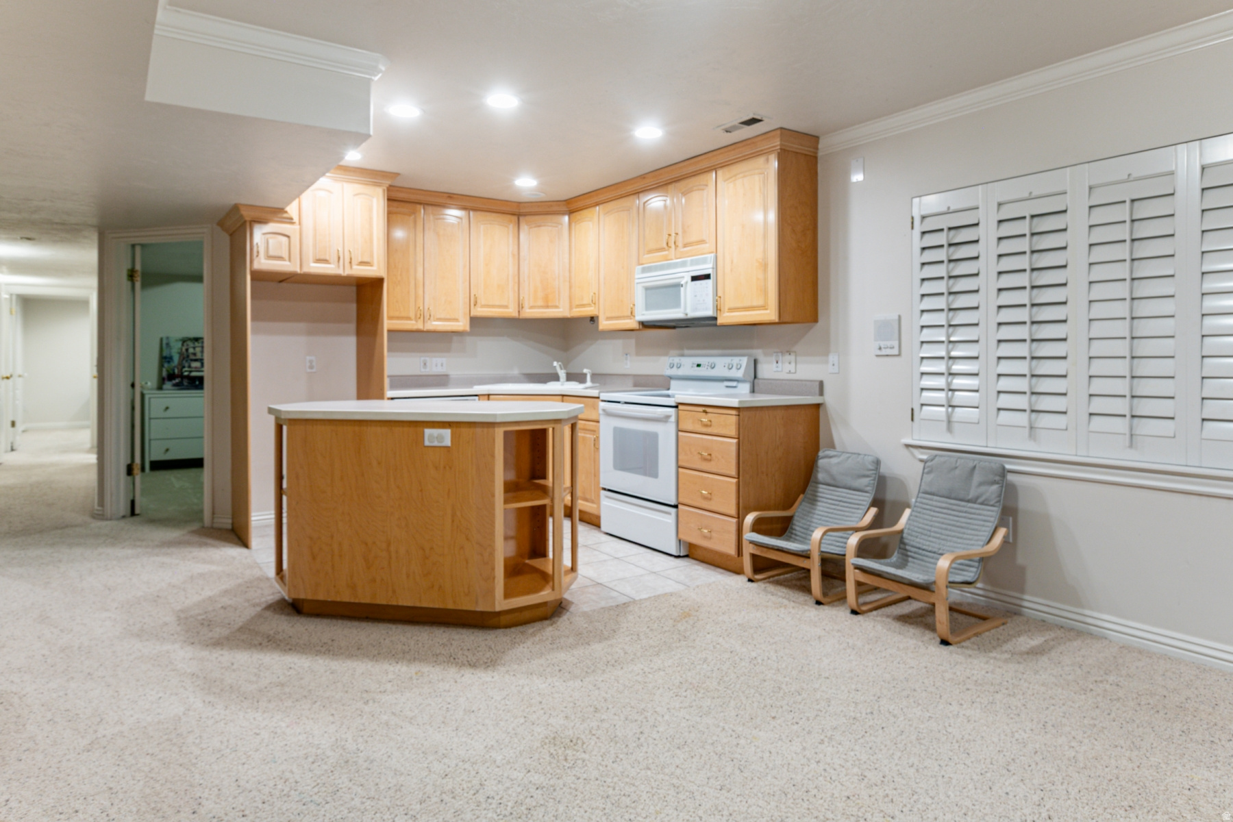 8967 S COBBLE CANYON LN