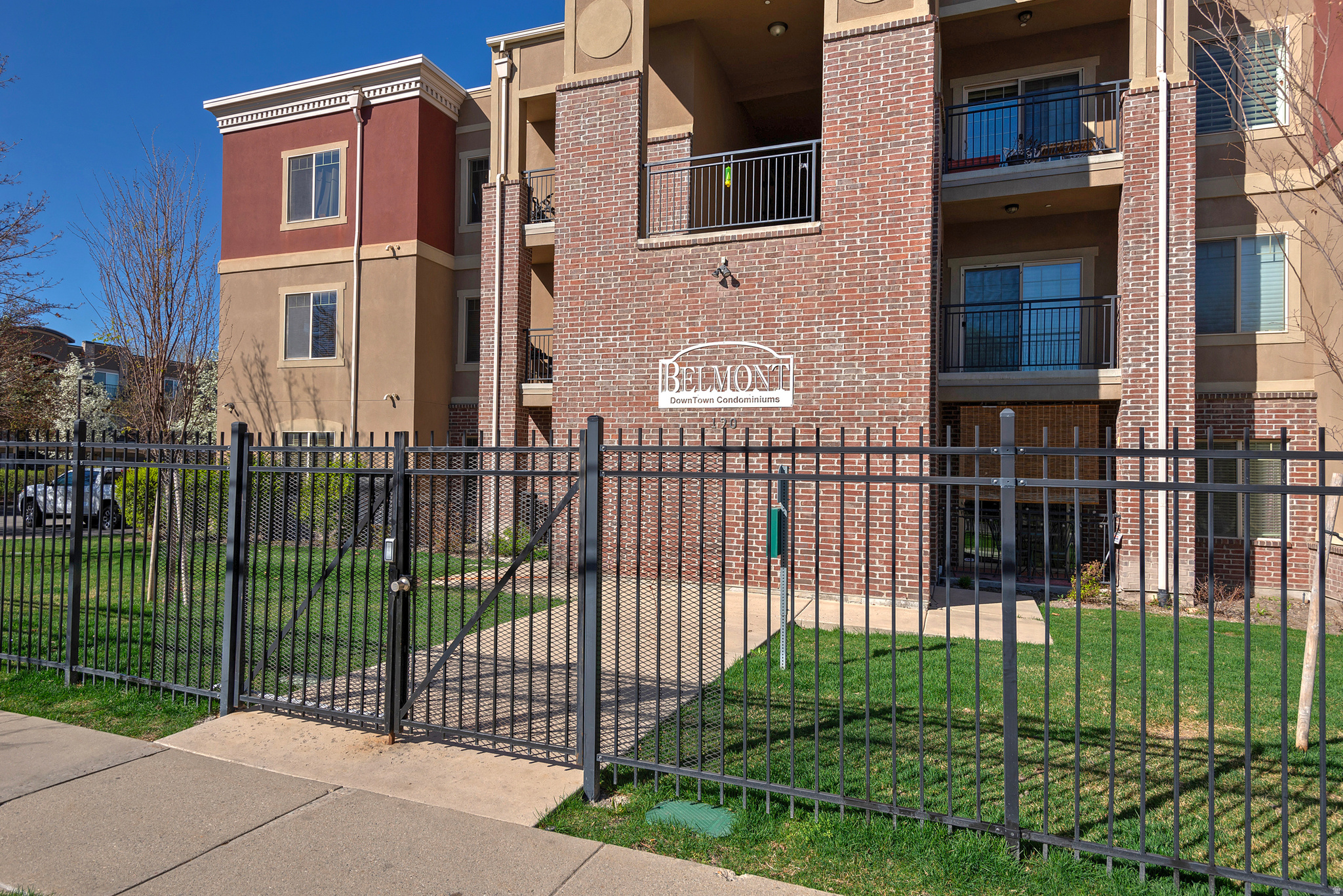 190 E BELMONT AVE #6