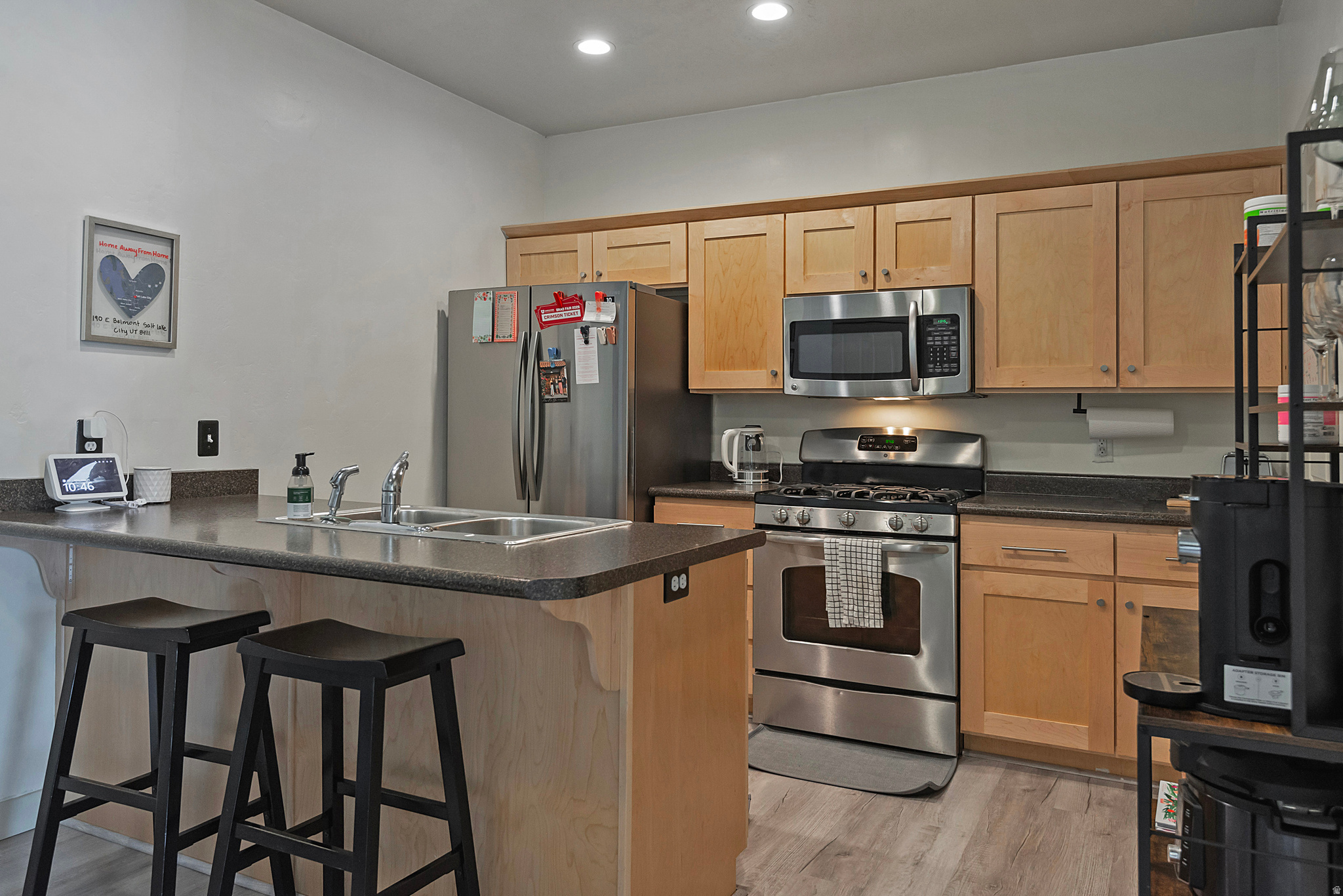 190 E BELMONT AVE #6