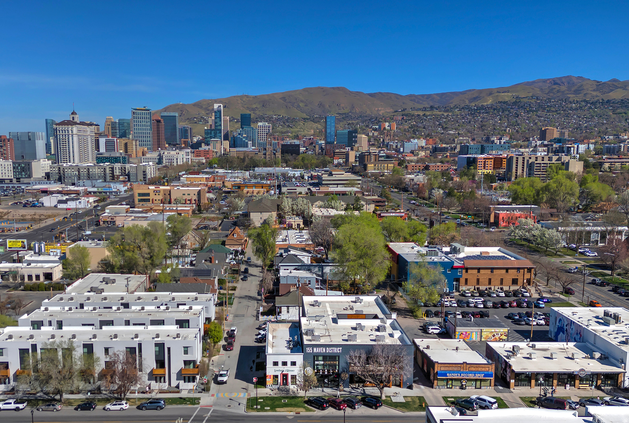 190 E BELMONT AVE #6