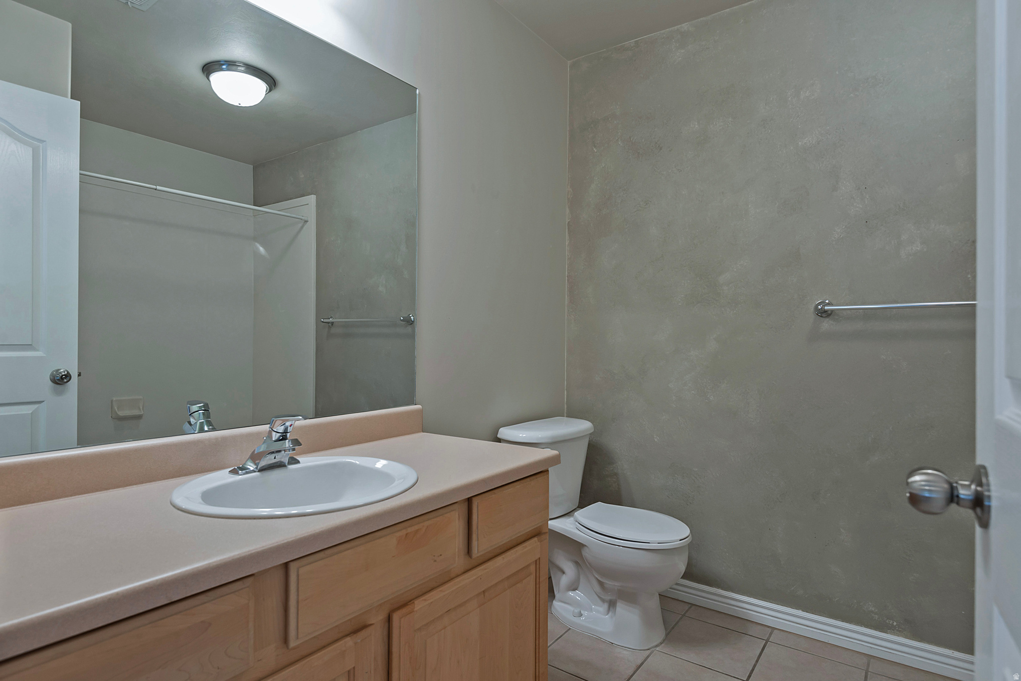 1364 E OLD MAPLE CT