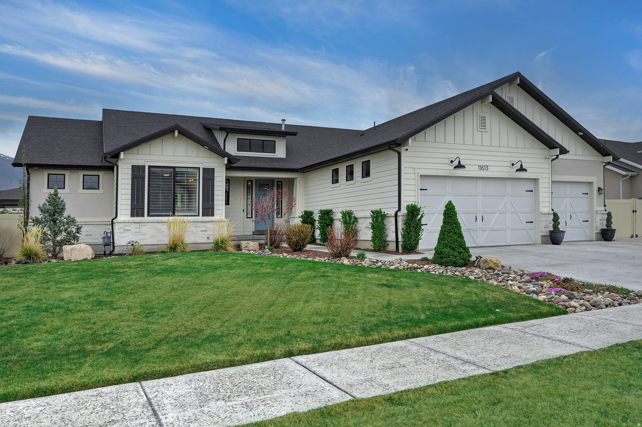 11613 S FOX VISTA DR